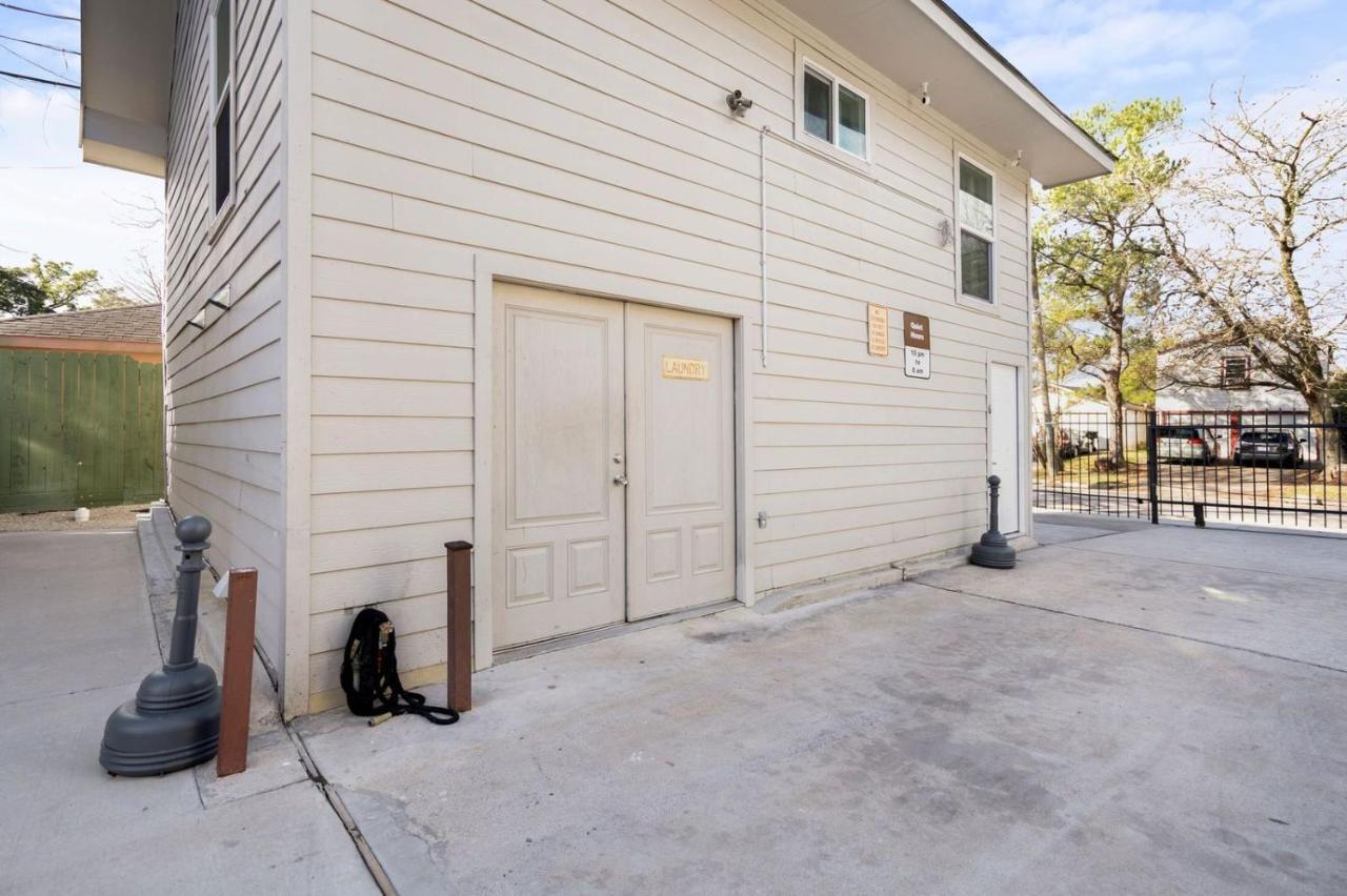 Appartamento East Downtown Micro-Luxe Container Living Pod #10 Houston Esterno foto